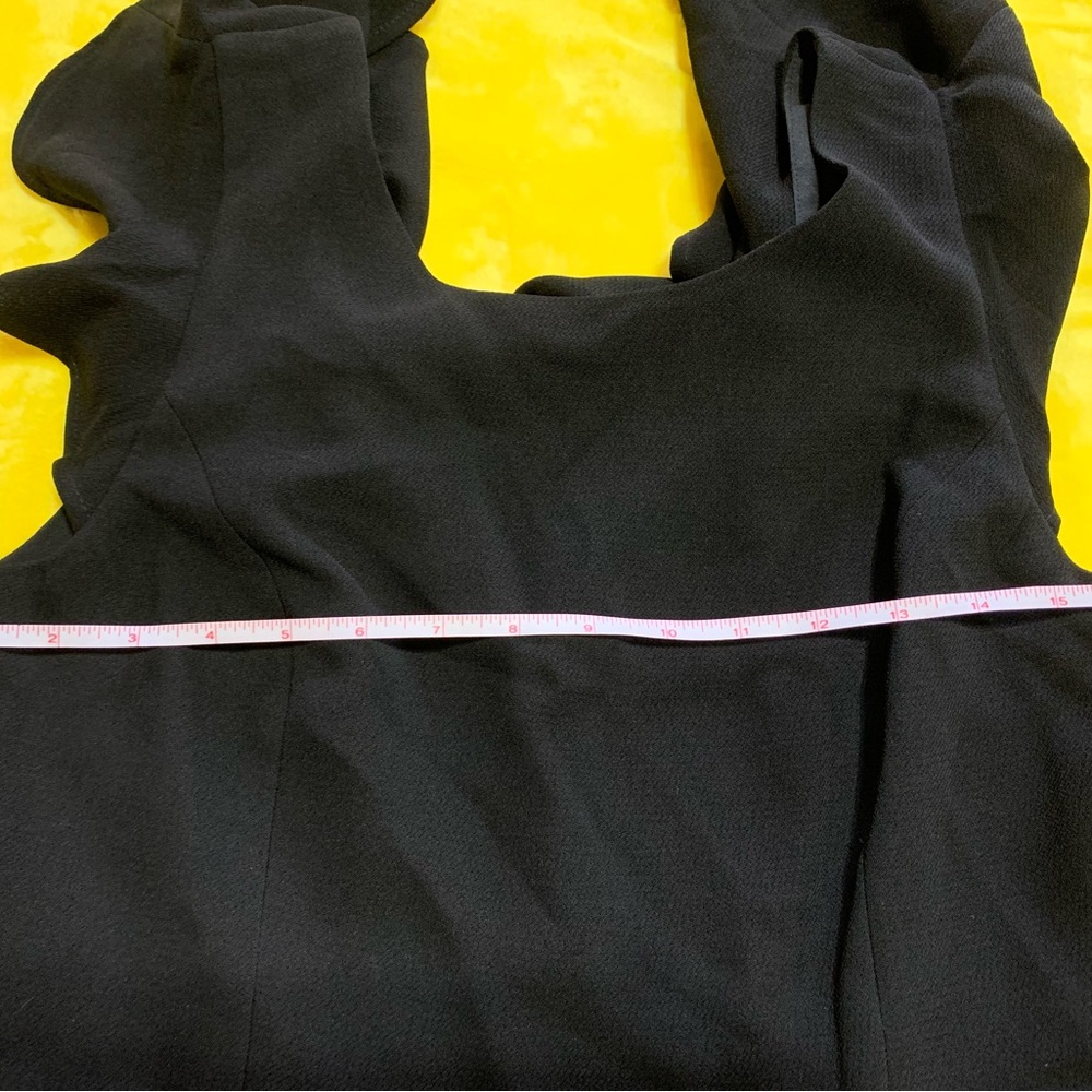 NWT BCBG BACK RUFFLE DRESS - Picture 5 of 7
